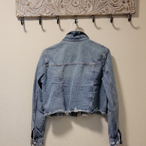 Cropped Blue Denim Jean Jacket with Distressed Hem - Picture 4 of 6
